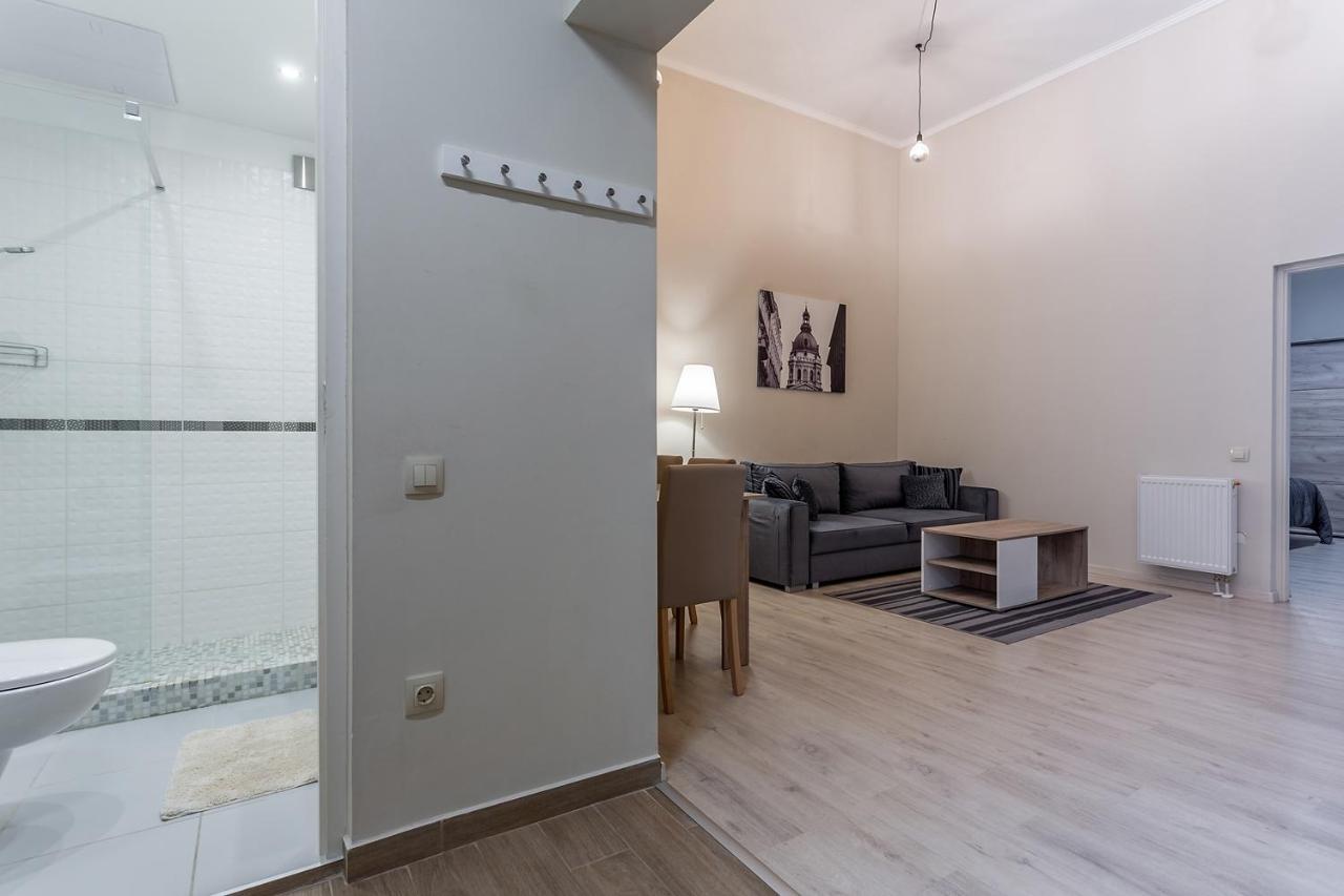 Goldcentral Apartment Akacfa Budapest Kültér fotó