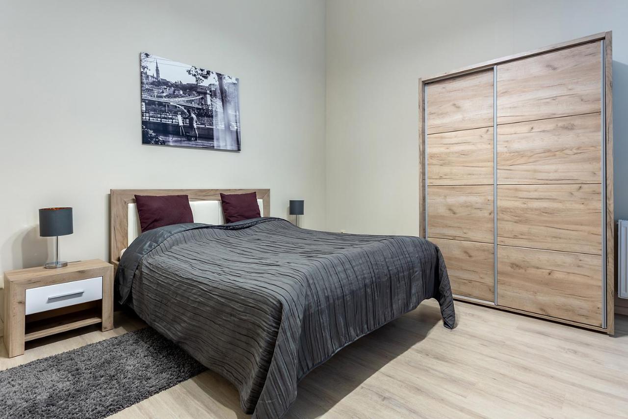 Goldcentral Apartment Akacfa Budapest Kültér fotó