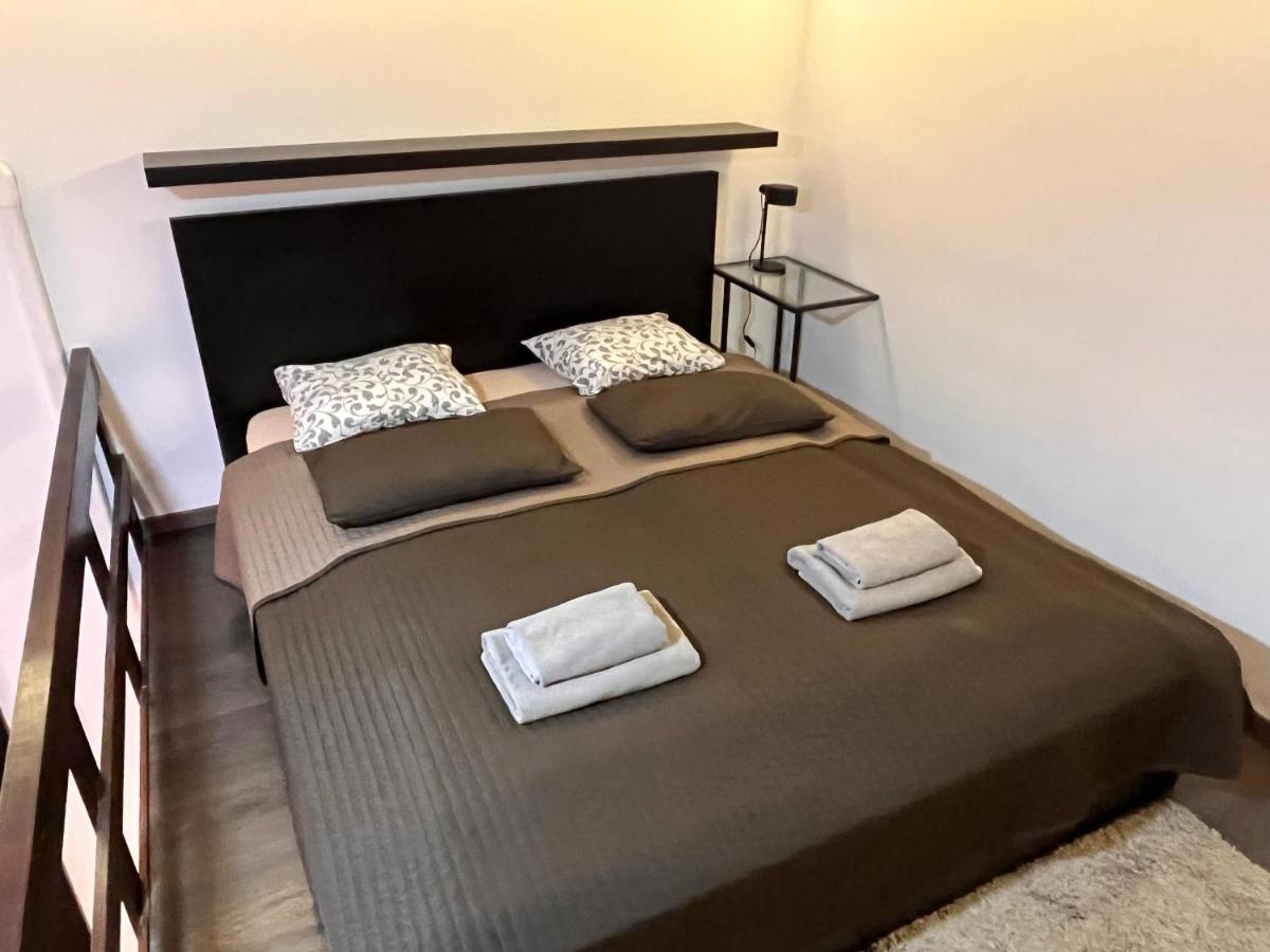 Goldcentral Apartment Akacfa Budapest Kültér fotó
