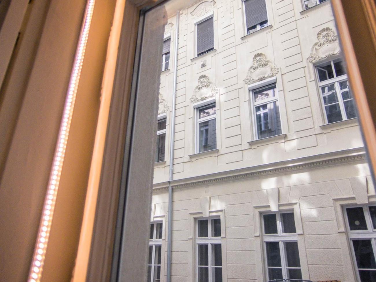 Goldcentral Apartment Akacfa Budapest Kültér fotó